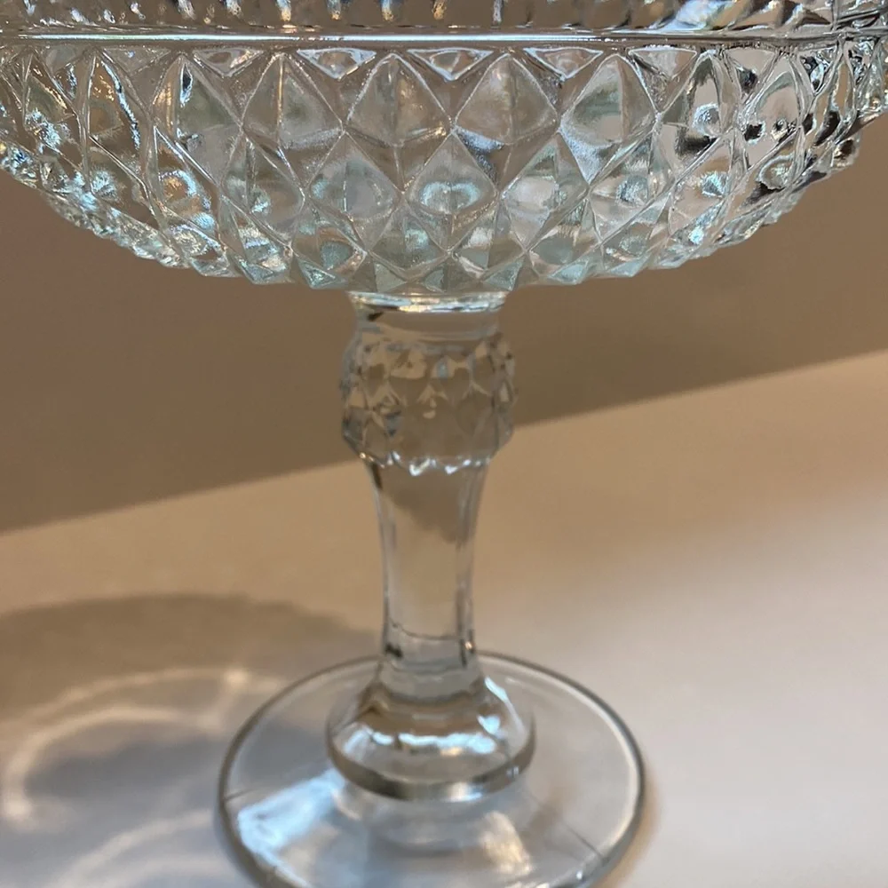 Vintage Diamond Cut Clear Pedestal Candy Dish Indiana Glass Co - Picture 3 of 14